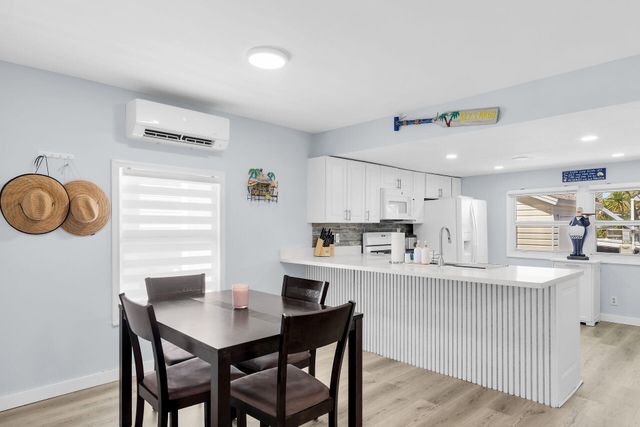 209 Buttonwood Avenue, Key Largo, FL 33037