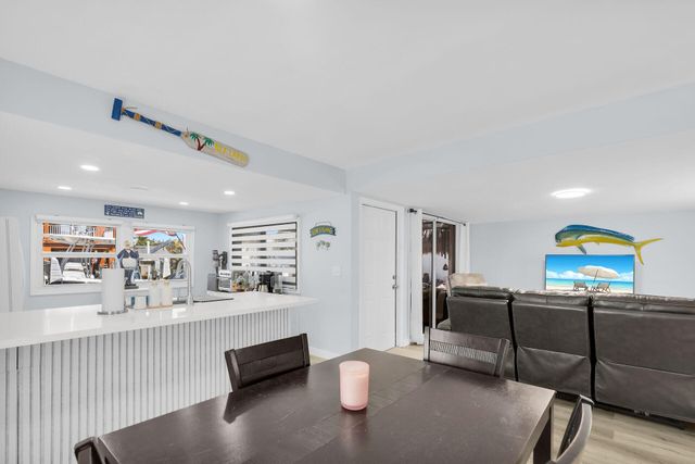 209 Buttonwood Avenue, Key Largo, FL 33037