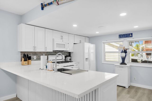 209 Buttonwood Avenue, Key Largo, FL 33037