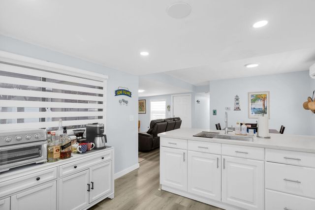 209 Buttonwood Avenue, Key Largo, FL 33037