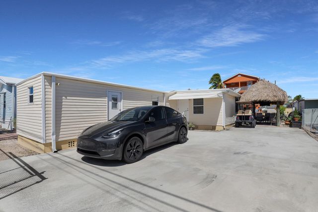 209 Buttonwood Avenue, Key Largo, FL 33037