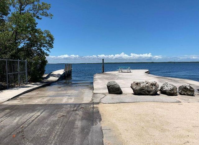 209 Buttonwood Avenue, Key Largo, FL 33037