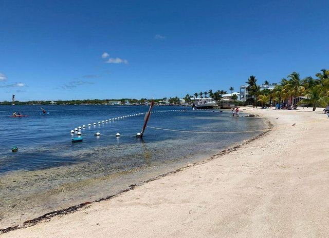 209 Buttonwood Avenue, Key Largo, FL 33037