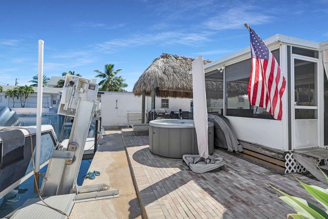 209 Buttonwood Avenue, Key Largo, FL 33037