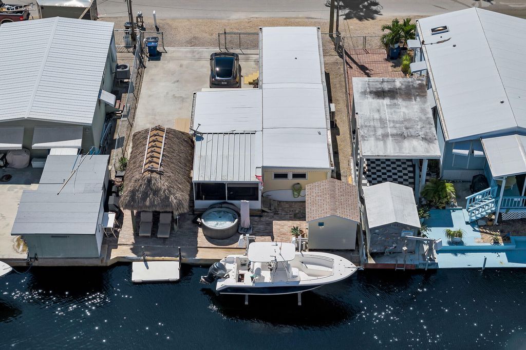 209 Buttonwood Avenue, Key Largo, FL 33037