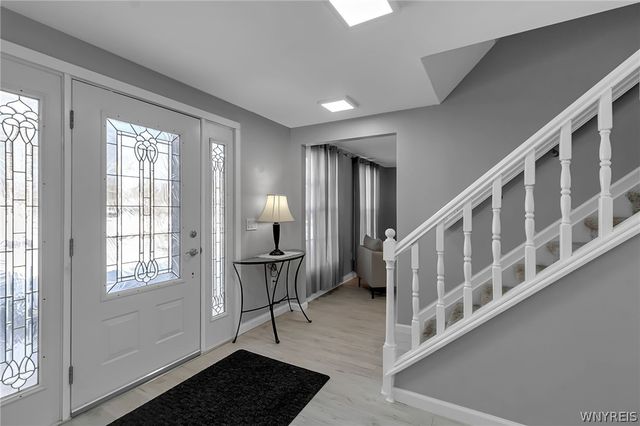 8135 Clarherst Drive, Clarence, NY 14051