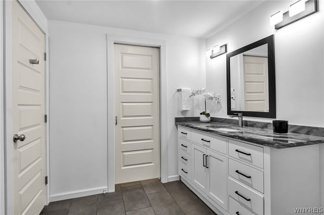 8135 Clarherst Drive, Clarence, NY 14051