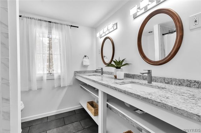 8135 Clarherst Drive, Clarence, NY 14051