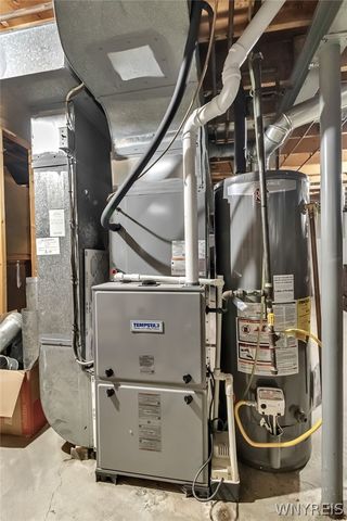 8135 Clarherst Drive, Clarence, NY 14051