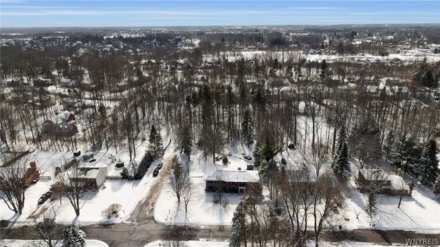 8135 Clarherst Drive, Clarence, NY 14051