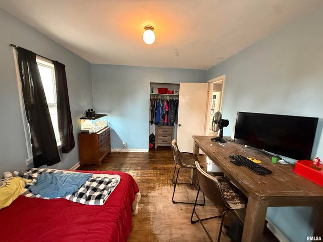 3230 N COLLEGE Avenue, Quincy, IL 62301