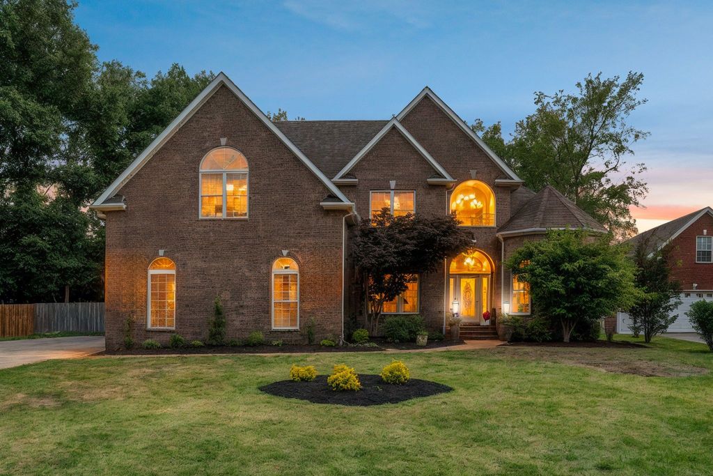407 Annadel St, Murfreesboro, TN 37128