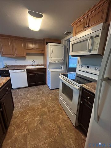 1515 Presidential Dr, Henrico, VA 23228