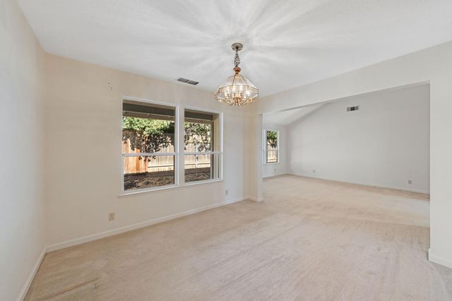5206 Sirbuck Way, Carmichael, CA 95608