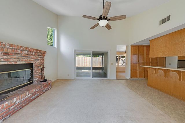 5206 Sirbuck Way, Carmichael, CA 95608