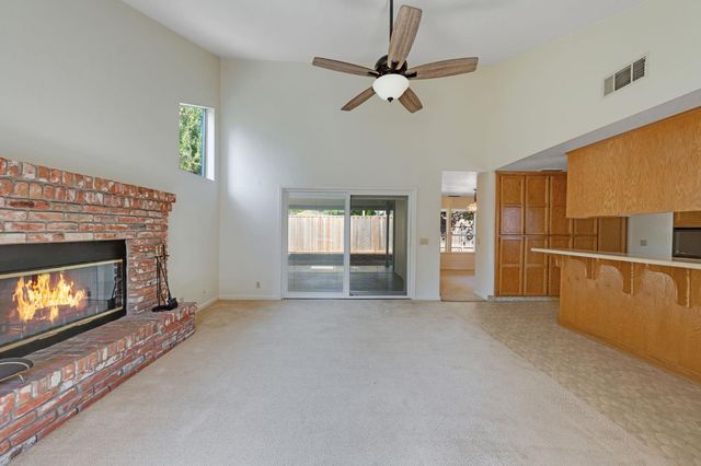 5206 Sirbuck Way, Carmichael, CA 95608