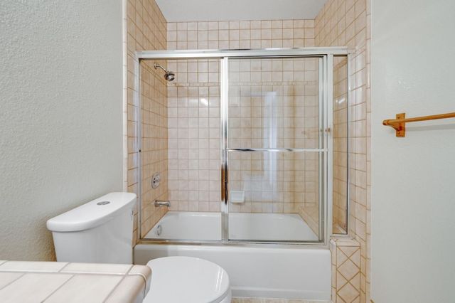 5206 Sirbuck Way, Carmichael, CA 95608