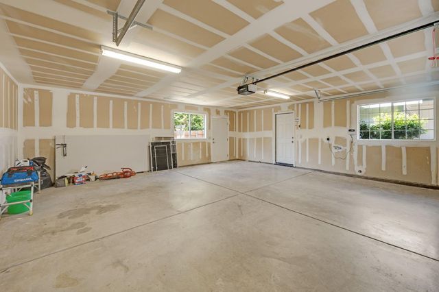 5206 Sirbuck Way, Carmichael, CA 95608