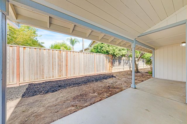5206 Sirbuck Way, Carmichael, CA 95608