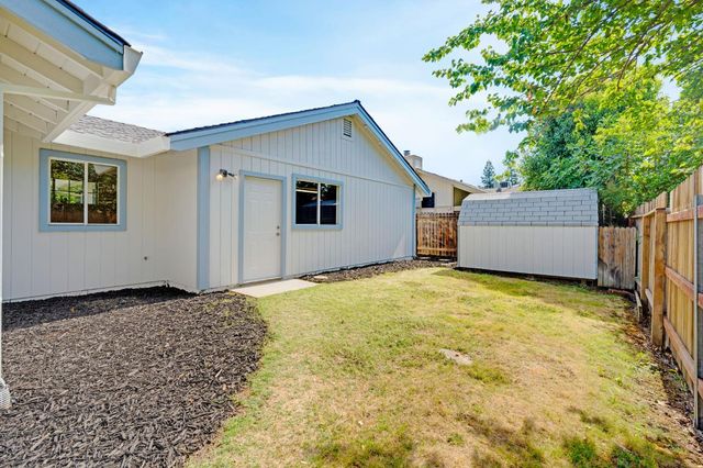 5206 Sirbuck Way, Carmichael, CA 95608