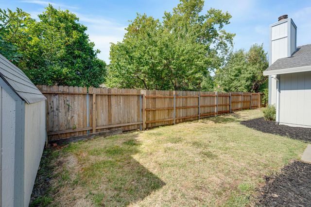 5206 Sirbuck Way, Carmichael, CA 95608