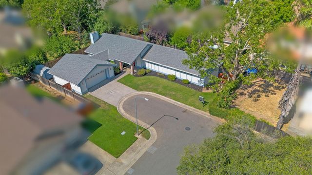 5206 Sirbuck Way, Carmichael, CA 95608