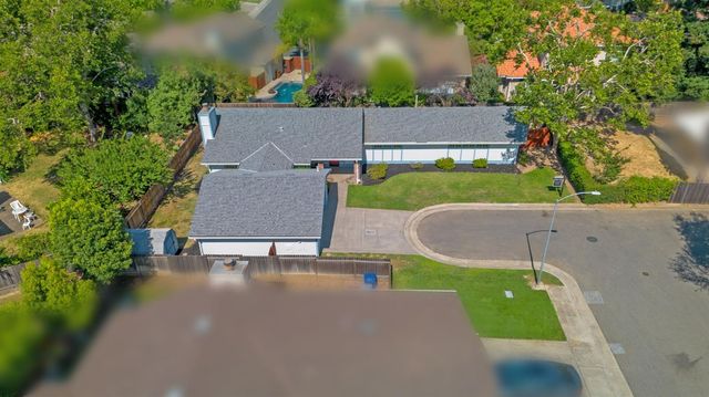 5206 Sirbuck Way, Carmichael, CA 95608