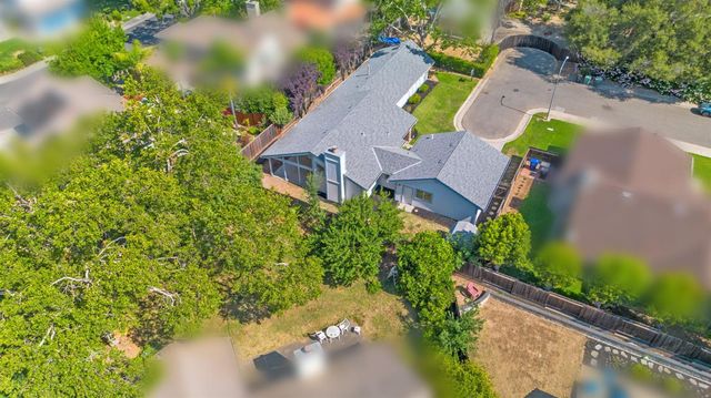 5206 Sirbuck Way, Carmichael, CA 95608