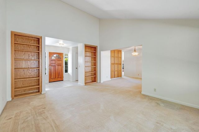 5206 Sirbuck Way, Carmichael, CA 95608