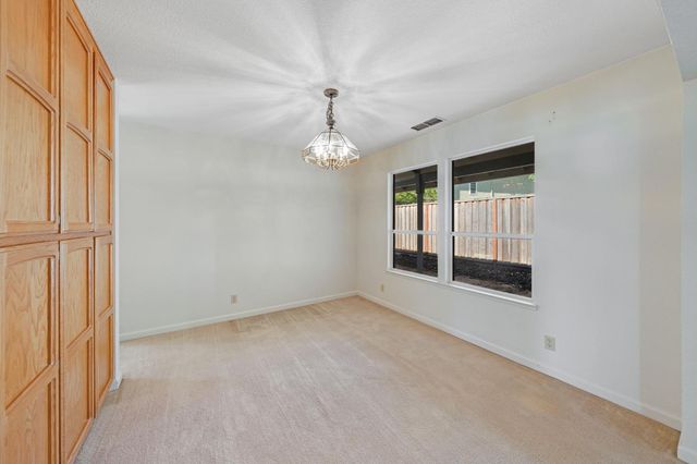 5206 Sirbuck Way, Carmichael, CA 95608