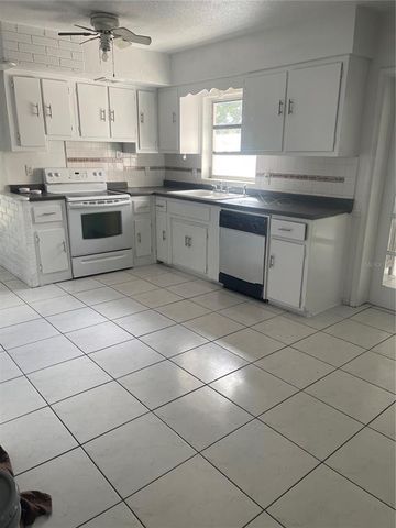 4400 38TH AVENUE N, St Petersburg, FL 33713