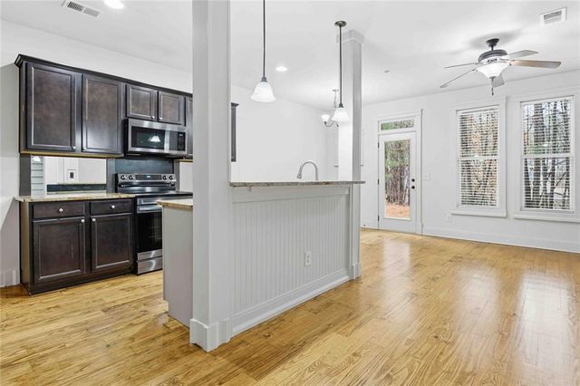 501 Ridge View Crossing, Woodstock, GA 30188