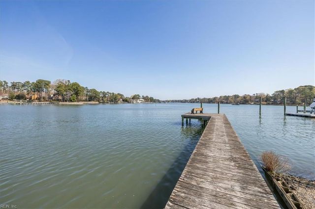 4101 Cheswick LN, Virginia Beach, VA 23455