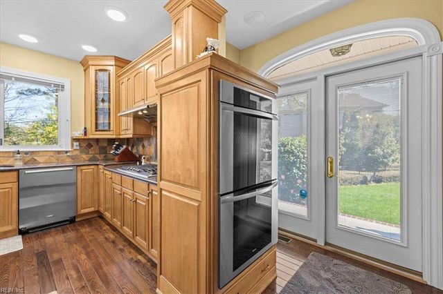 4101 Cheswick LN, Virginia Beach, VA 23455