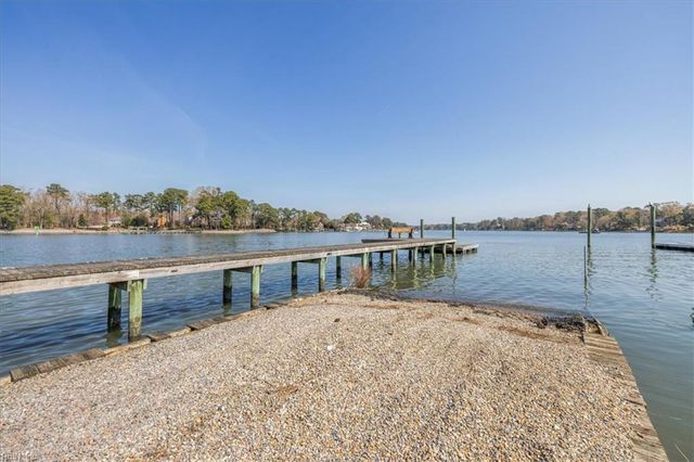 4101 Cheswick LN, Virginia Beach, VA 23455