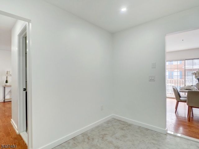 42 Krueger Ct, Newark City, NJ 07103