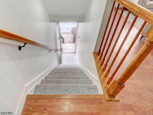 42 Krueger Ct, Newark City, NJ 07103