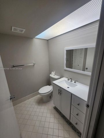 12651 SW 16th Ct 211B, Pembroke Pines, FL 33027