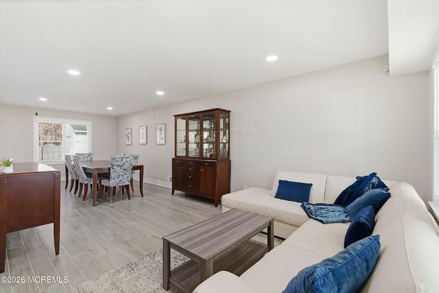 16 Snowdrift Lane, Howell, NJ 07731