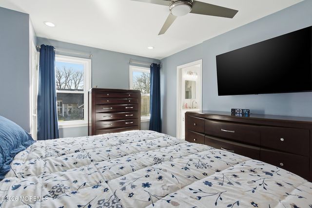 16 Snowdrift Lane, Howell, NJ 07731