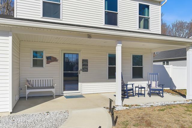 16 Snowdrift Lane, Howell, NJ 07731