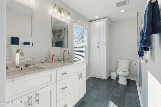 16 Snowdrift Lane, Howell, NJ 07731