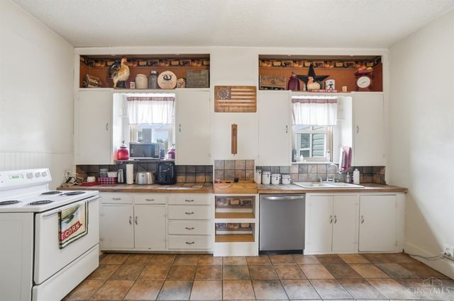 1796 W St Rt 122, Clearcreek Twp., OH 45036