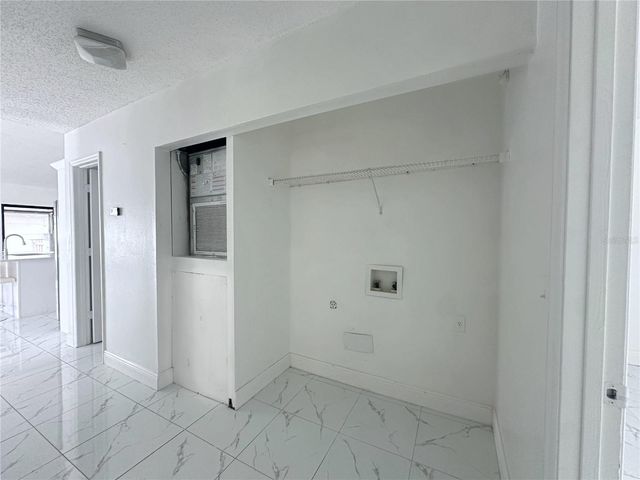 10539 PARKCREST DRIVE, Tampa, FL 33624