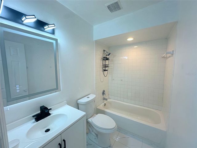 10539 PARKCREST DRIVE, Tampa, FL 33624