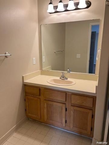 16143 Clarkson Drive 2, Fraser, MI 48026