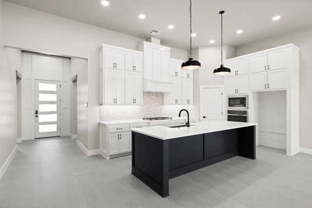 7116 NW 155th Street, Edmond, OK 73013