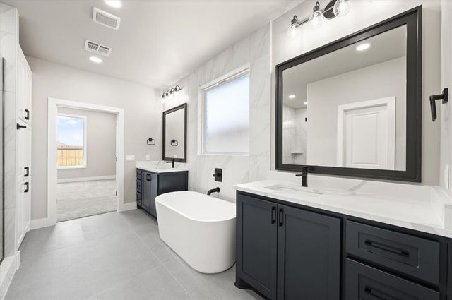 7116 NW 155th Street, Edmond, OK 73013