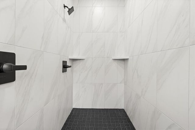 7116 NW 155th Street, Edmond, OK 73013