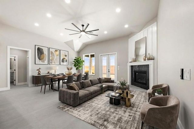 7116 NW 155th Street, Edmond, OK 73013